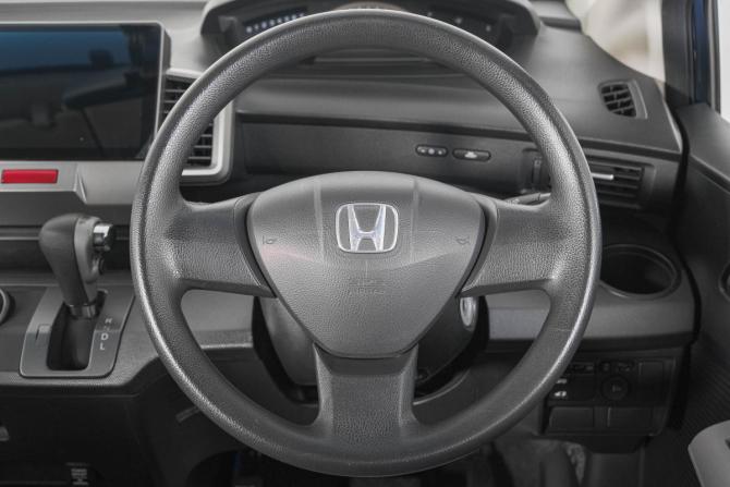 Honda Freed I с пробегом 2010 года, цена 1 149 000 рублей, 108132 км, компактвэн, Автокод Объявления