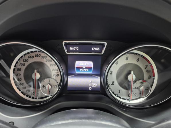 Mercedes-Benz CLA I (C117 X117) с пробегом 2015 года, цена 1 553 000 рублей, 97000 км, универсал, Автокод Объявления