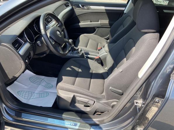 Skoda Superb II Рестайлинг с пробегом 2013 года, цена 1 024 000 рублей, 242580 км, лифтбек, Автокод Объявления