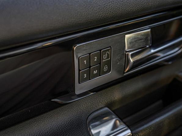 Land Rover Discovery IV с пробегом 2013 года, цена 1 589 000 рублей, 274710 км, внедорожник, Автокод Объявления