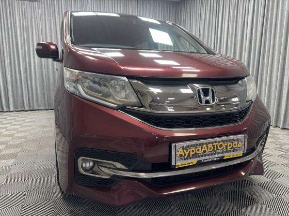 Honda Stepwgn V с пробегом 2016 года, цена 2 150 000 рублей, 169084 км, минивэн, Автокод Объявления