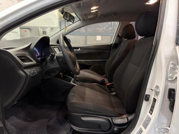 Hyundai Solaris II Рестайлинг с пробегом 2022 года, цена 1 399 000 рублей, 71500 км, седан, Автокод Объявления