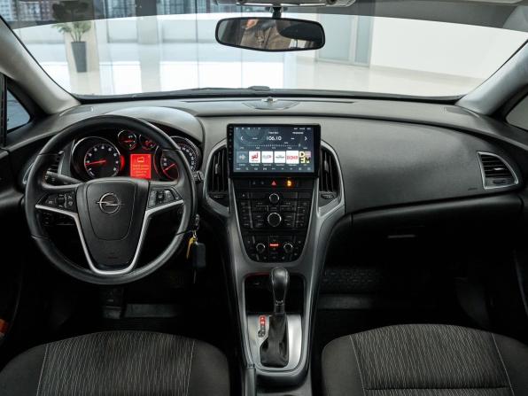 Opel Astra J Рестайлинг с пробегом 2013 года, цена 970 000 рублей, 81247 км, хэтчбек, Автокод Объявления