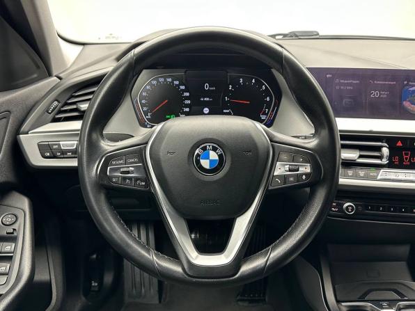 BMW 1 серии III (F40) с пробегом 2019 года, цена 1 938 000 рублей, 131424 км, хэтчбек, Автокод Объявления