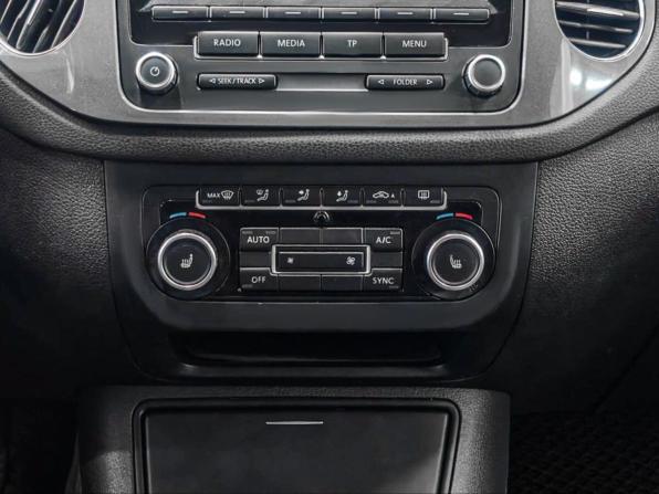 Volkswagen Tiguan I Рестайлинг с пробегом 2013 года, цена 1 299 900 рублей, 179000 км, внедорожник, Автокод Объявления