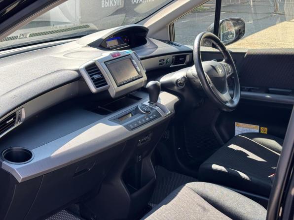 Honda Freed I Рестайлинг с пробегом 2014 года, цена 1 120 000 рублей, 123177 км, компактвэн, Автокод Объявления