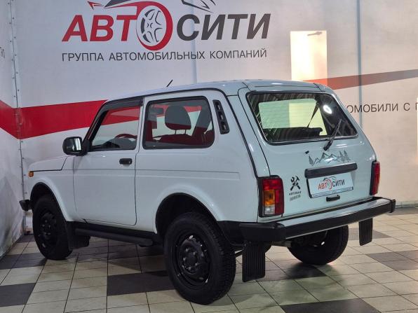 Lada (ВАЗ) Niva Legend с пробегом 2024 года, цена 993 000 рублей, 9500 км, внедорожник, Автокод Объявления