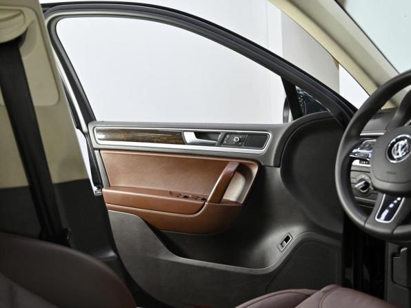 Volkswagen Touareg II с пробегом 2014 года, цена 1 999 000 рублей, 108000 км, внедорожник, Автокод Объявления