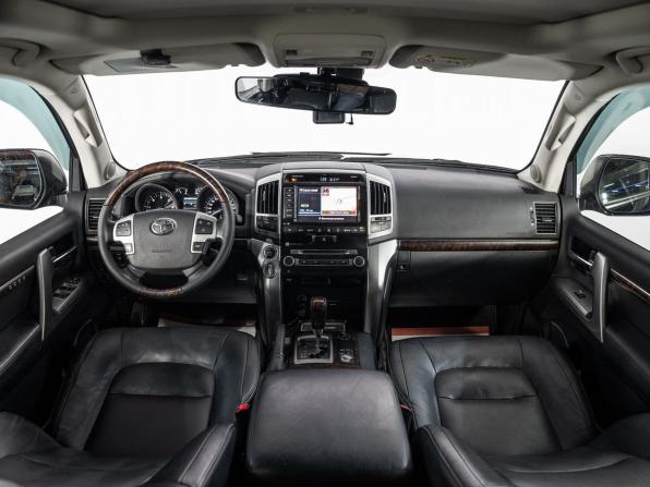 Toyota Land Cruiser 200 Series Рестайлинг 1 с пробегом 2013 года, цена 3 940 000 рублей, 281882 км, внедорожник, Автокод Объявления