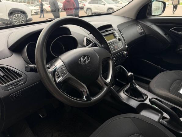 Hyundai ix35 I Рестайлинг с пробегом 2014 года, цена 1 165 000 рублей, 235428 км, внедорожник, Автокод Объявления