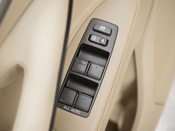 Lexus LX III с пробегом 2011 года, цена 3 685 000 рублей, 195447 км, внедорожник, Автокод Объявления