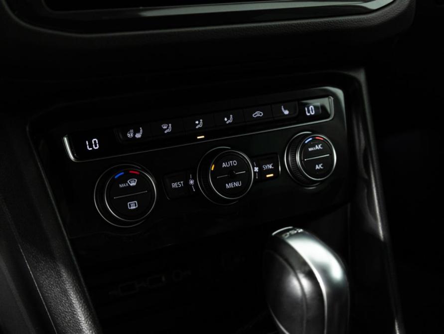 Volkswagen Tiguan II Санкт-Петербург  - изображение 19