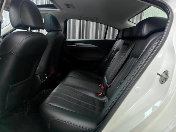 Mazda 6 III (GJ) Рестайлинг 2 с пробегом 2019 года, цена 2 649 000 рублей, 63105 км, седан, Автокод Объявления