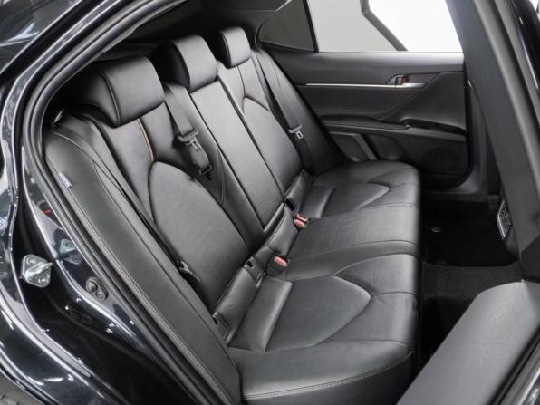 Toyota Camry VIII (XV70) Рестайлинг с пробегом 2023 года, цена 3 799 000 рублей, 32421 км, седан, Автокод Объявления
