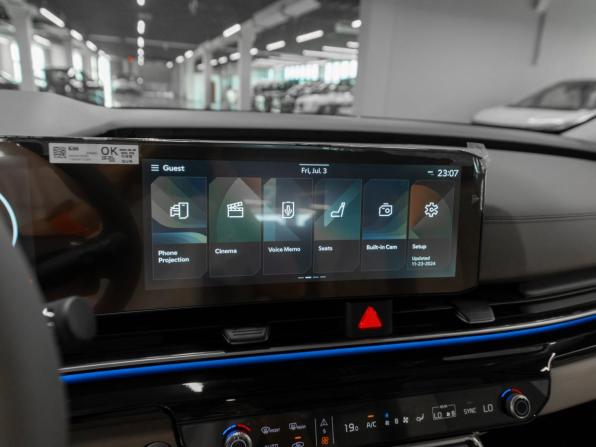 Kia Carnival IV Рестайлинг с пробегом 2024 года, цена 9 100 000 рублей, 50 км, минивэн, Автокод Объявления