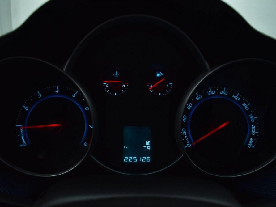 Chevrolet Cruze I Кемерово  - изображение 9