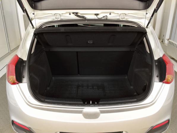 Kia Ceed II с пробегом 2014 года, цена 899 999 рублей, 177686 км, универсал, Автокод Объявления