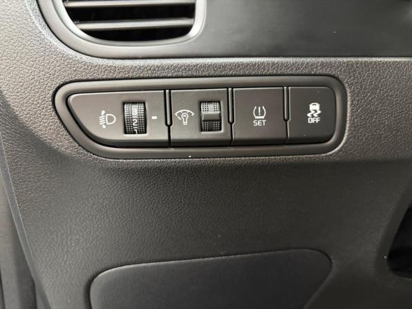 Kia Rio IV с пробегом 2018 года, цена 1 198 000 рублей, 104066 км, седан, Автокод Объявления
