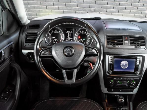 Skoda Yeti I Рестайлинг с пробегом 2016 года, цена 1 445 000 рублей, 186507 км, внедорожник, Автокод Объявления