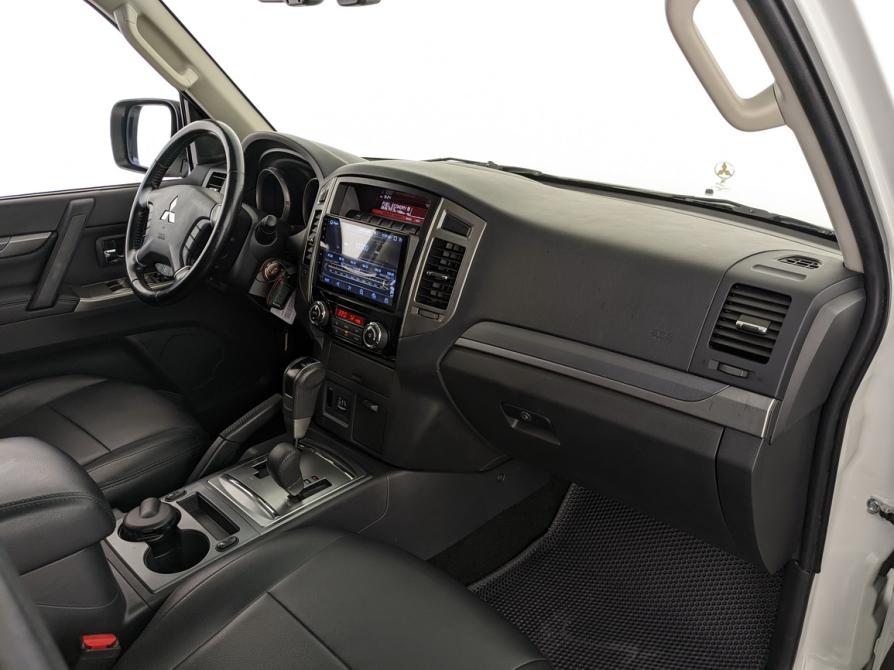 Mitsubishi Pajero IV Рестайлинг 2 Москва  - изображение 11