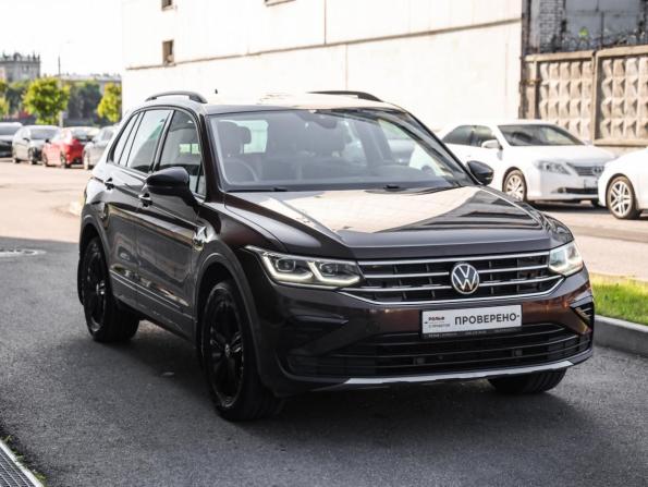 Volkswagen Tiguan II Рестайлинг с пробегом 2021 года, цена 2 779 000 рублей, 108478 км, внедорожник, Автокод Объявления