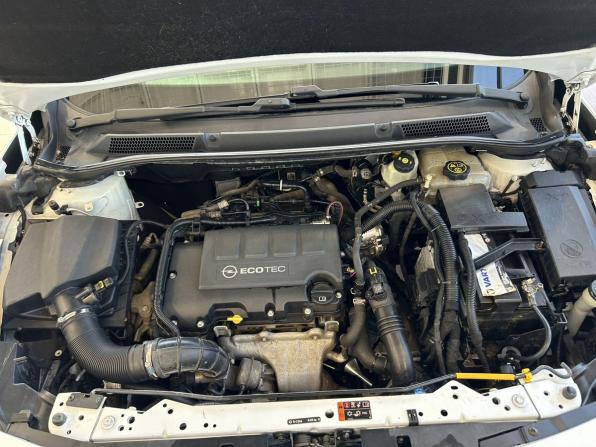 Opel Astra J Рестайлинг с пробегом 2012 года, цена 759 000 рублей, 184244 км, хэтчбек, Автокод Объявления