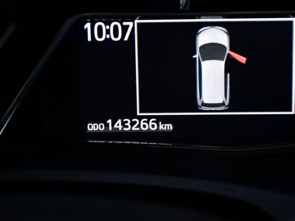 Toyota Corolla XI (E160 E170 E180) Рестайлинг 1 с пробегом 2017 года, цена 1 347 000 рублей, 143265 км, универсал, Автокод Объявления