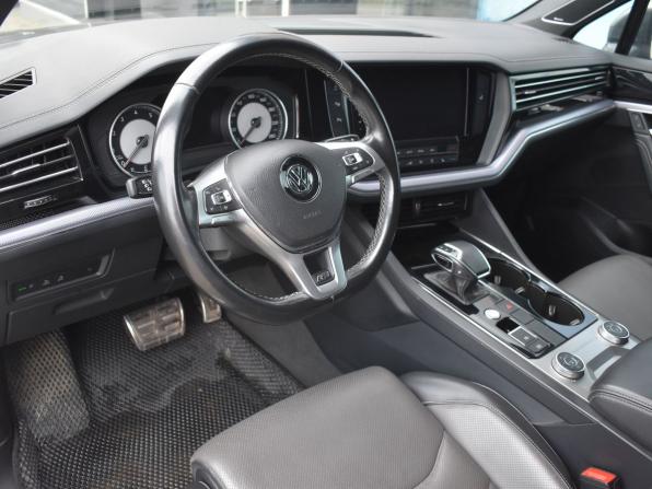 Volkswagen Touareg III с пробегом 2018 года, цена 4 295 000 рублей, 94900 км, внедорожник, Автокод Объявления