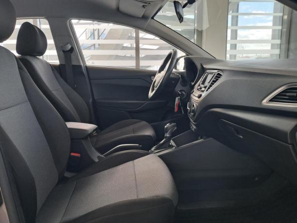 Hyundai Solaris II Рестайлинг с пробегом 2021 года, цена 1 813 000 рублей, 40371 км, седан, Автокод Объявления