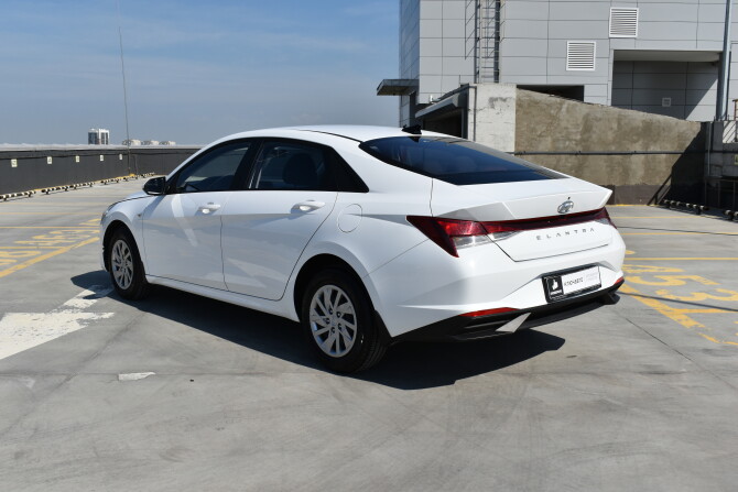 Hyundai Elantra VII (CN7) с пробегом 2021 года, цена 2 080 000 рублей, 48000 км, седан, Автокод Объявления