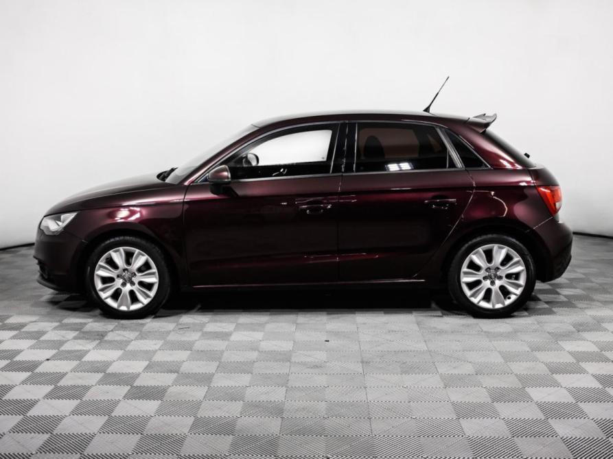 Audi A1 I (8X) Москва  - изображение 9