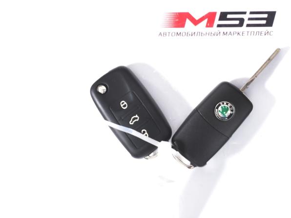 Skoda Octavia II (A5) Рестайлинг с пробегом 2010 года, цена 825 995 рублей, 283335 км, лифтбек, Автокод Объявления