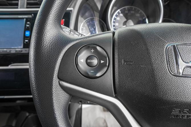 Honda Fit III с пробегом 2016 года, цена 1 149 000 рублей, 69000 км, хэтчбек, Автокод Объявления