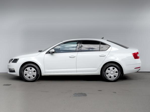Skoda Octavia III (A7) Рестайлинг с пробегом 2019 года, цена 1 852 500 рублей, 77926 км, лифтбек, Автокод Объявления