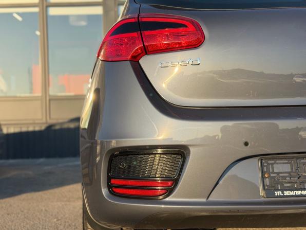 Kia Ceed II Рестайлинг с пробегом 2017 года, цена 1 230 000 рублей, 125300 км, хэтчбек, Автокод Объявления