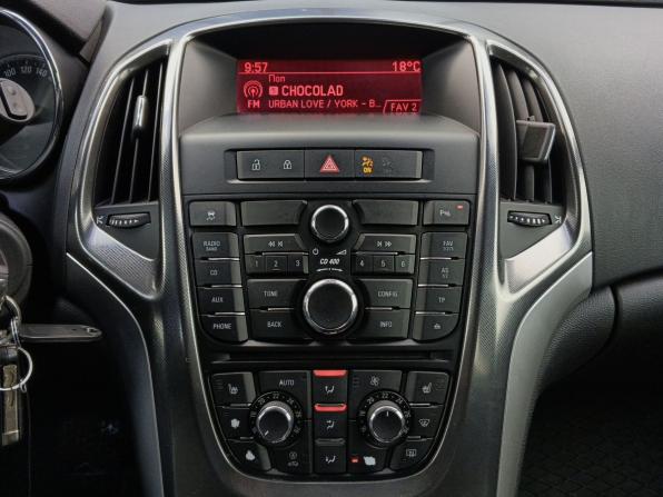 Opel Astra J с пробегом 2010 года, цена 729 000 рублей, 205037 км, хэтчбек, Автокод Объявления