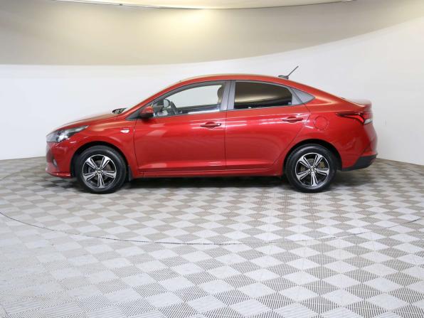 Hyundai Solaris II Рестайлинг с пробегом 2021 года, цена 1 445 000 рублей, 119041 км, седан, Автокод Объявления