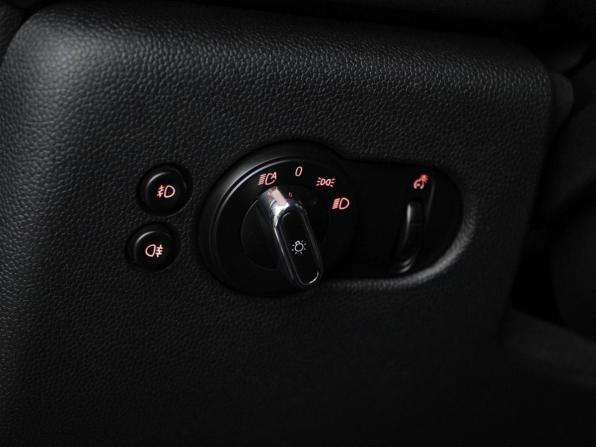 Mini Hatch III (F55/F56) с пробегом 2016 года, цена 1 299 777 рублей, 179326 км, хэтчбек, Автокод Объявления