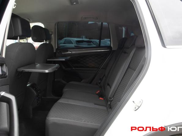 Volkswagen Tiguan II с пробегом 2018 года, цена 2 698 000 рублей, 93400 км, внедорожник, Автокод Объявления