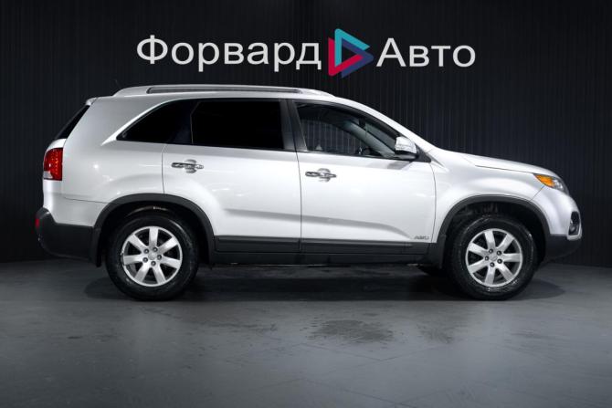 Kia Sorento II с пробегом 2010 года, цена 1 050 000 рублей, 239751 км, внедорожник, Автокод Объявления