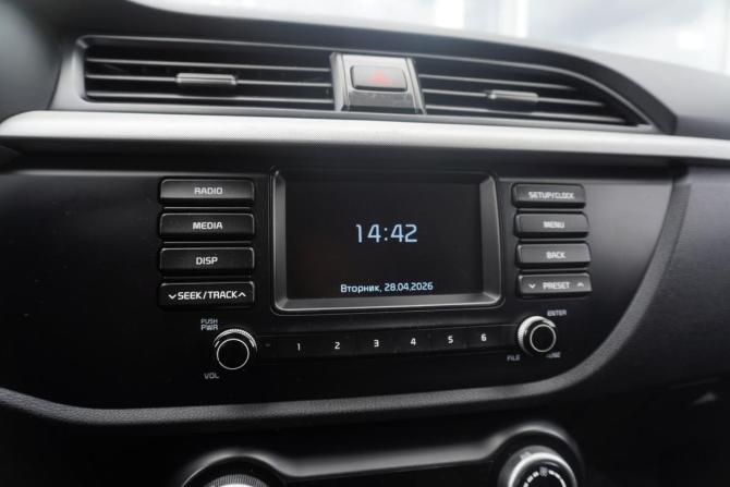 Kia Rio IV с пробегом 2017 года, цена 1 299 000 рублей, 100788 км, седан, Автокод Объявления