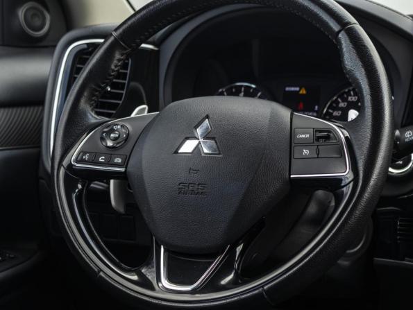 Mitsubishi Outlander III Рестайлинг 3 с пробегом 2019 года, цена 2 279 000 рублей, 77200 км, внедорожник, Автокод Объявления