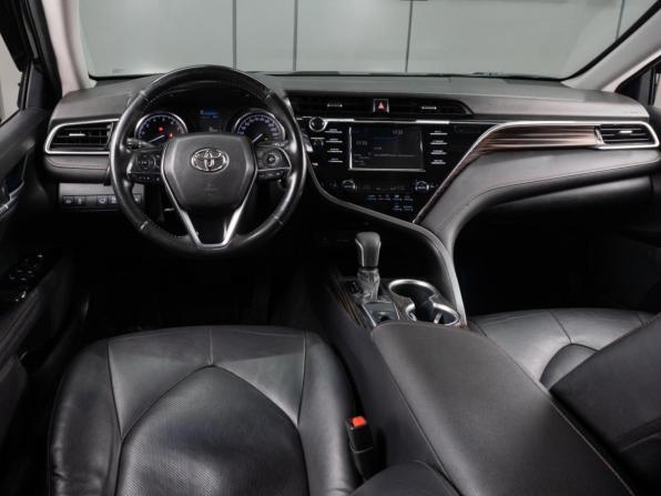 Toyota Camry VIII (XV70) с пробегом 2019 года, цена 2 349 000 рублей, 117171 км, седан, Автокод Объявления
