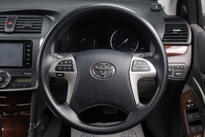 Toyota Allion II Рестайлинг с пробегом 2015 года, цена 1 829 000 рублей, 15000 км, седан, Автокод Объявления