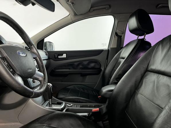 Ford Focus II Рестайлинг с пробегом 2010 года, цена 419 900 рублей, 489000 км, универсал, Автокод Объявления