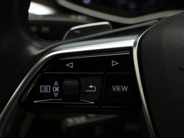 Audi A6 V (C8) с пробегом 2019 года, цена 3 349 000 рублей, 117755 км, седан, Автокод Объявления