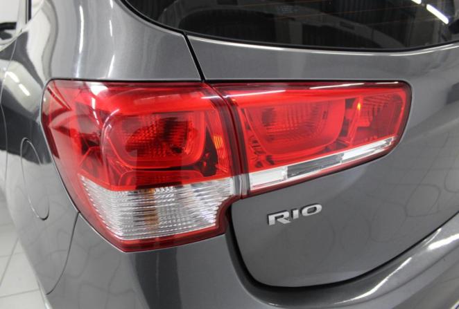 Kia Rio III Рестайлинг с пробегом 2015 года, цена 1 050 000 рублей, 72656 км, хэтчбек, Автокод Объявления