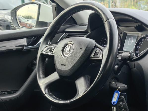 Skoda Octavia III (A7) с пробегом 2015 года, цена 649 000 рублей, 277000 км, лифтбек, Автокод Объявления