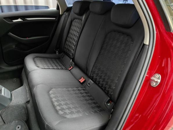 Audi A3 III (8V) с пробегом 2013 года, цена 954 000 рублей, 142083 км, хэтчбек, Автокод Объявления