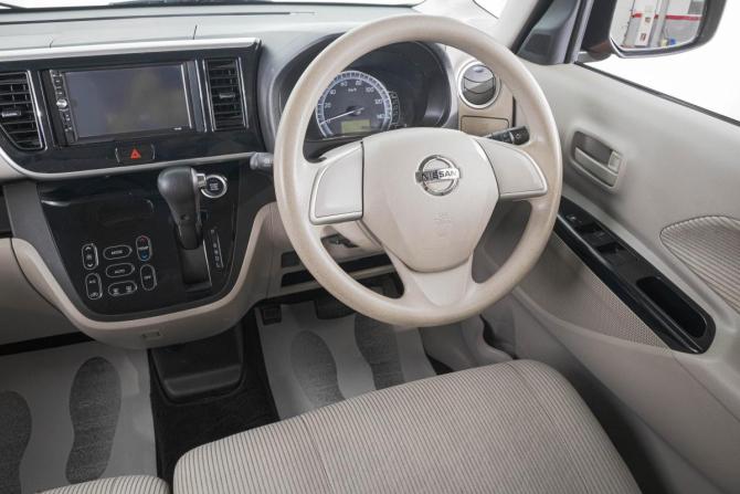 Nissan Dayz Roox I Рестайлинг с пробегом 2017 года, цена 749 000 рублей, 106000 км, хэтчбек, Автокод Объявления